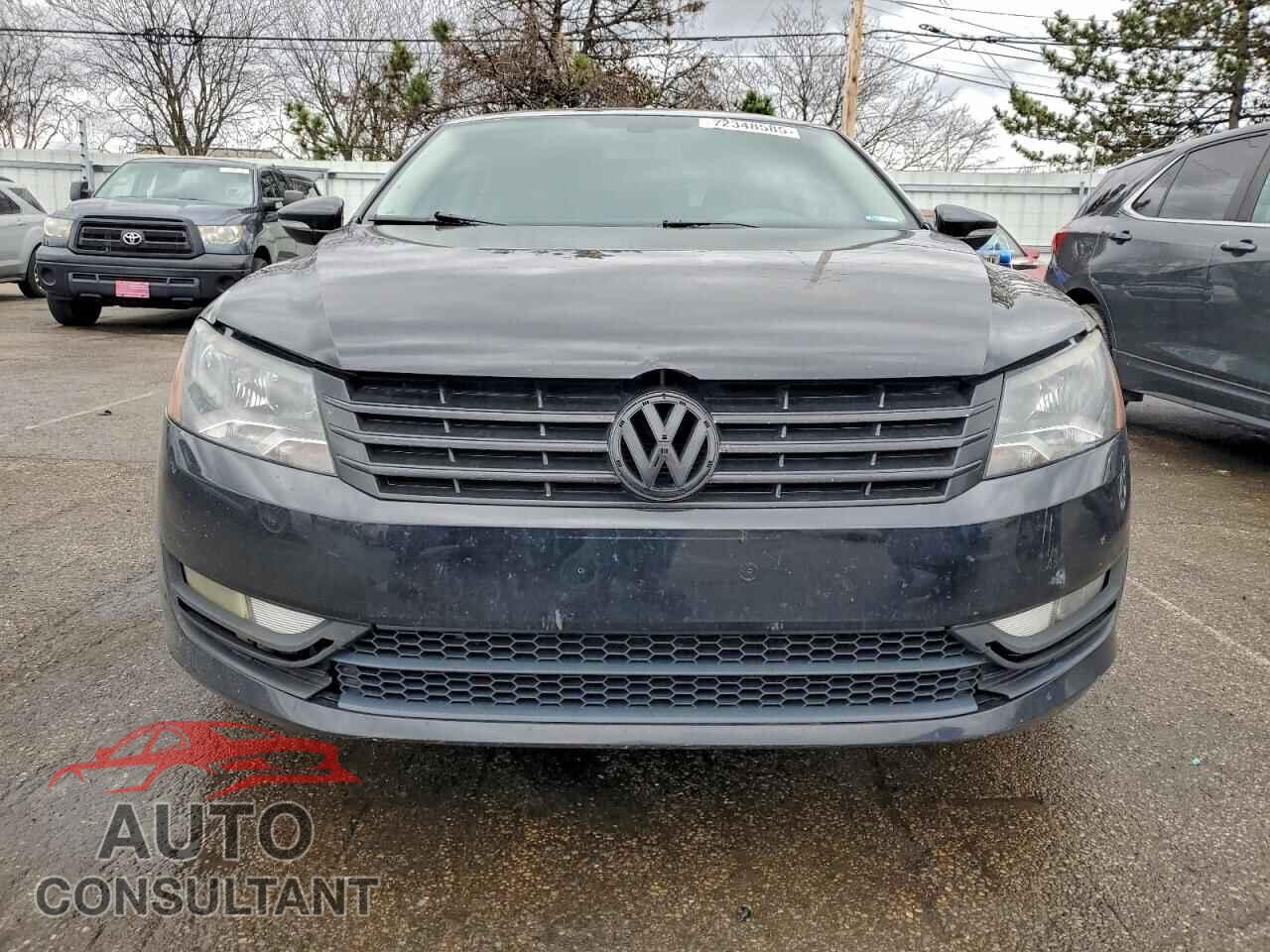 VOLKSWAGEN PASSAT 2012 - 1VWCM7A30CC094562