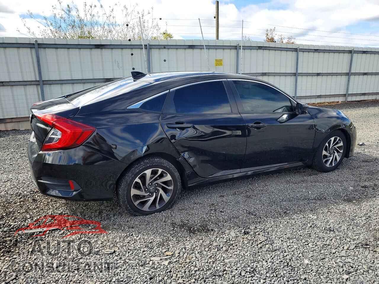 HONDA CIVIC 2018 - 2HGFC2F73JH591067