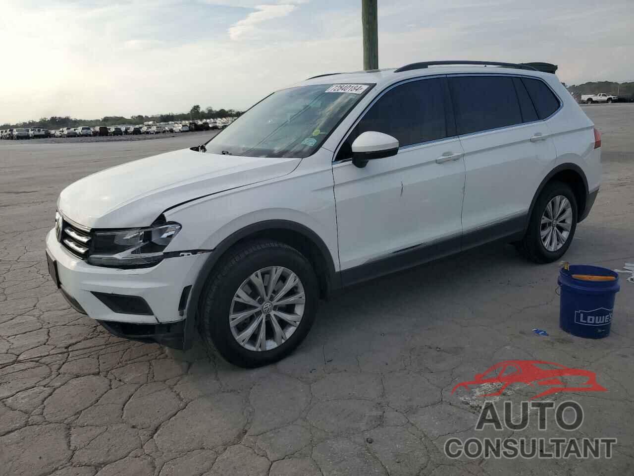 VOLKSWAGEN TIGUAN 2018 - 3VV2B7AX1JM161934