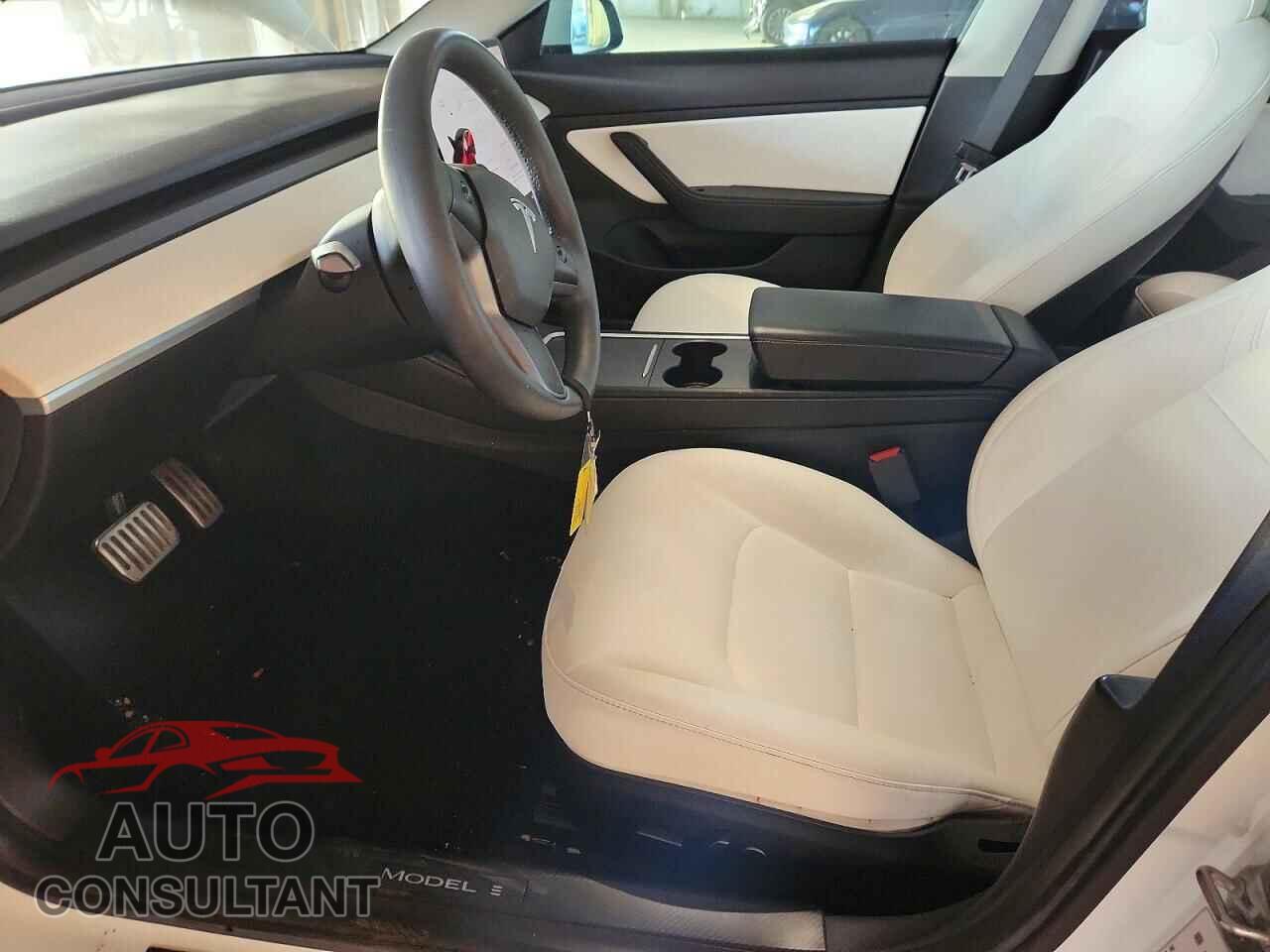 TESLA MODEL 3 2021 - 5YJ3E1EB3MF855152