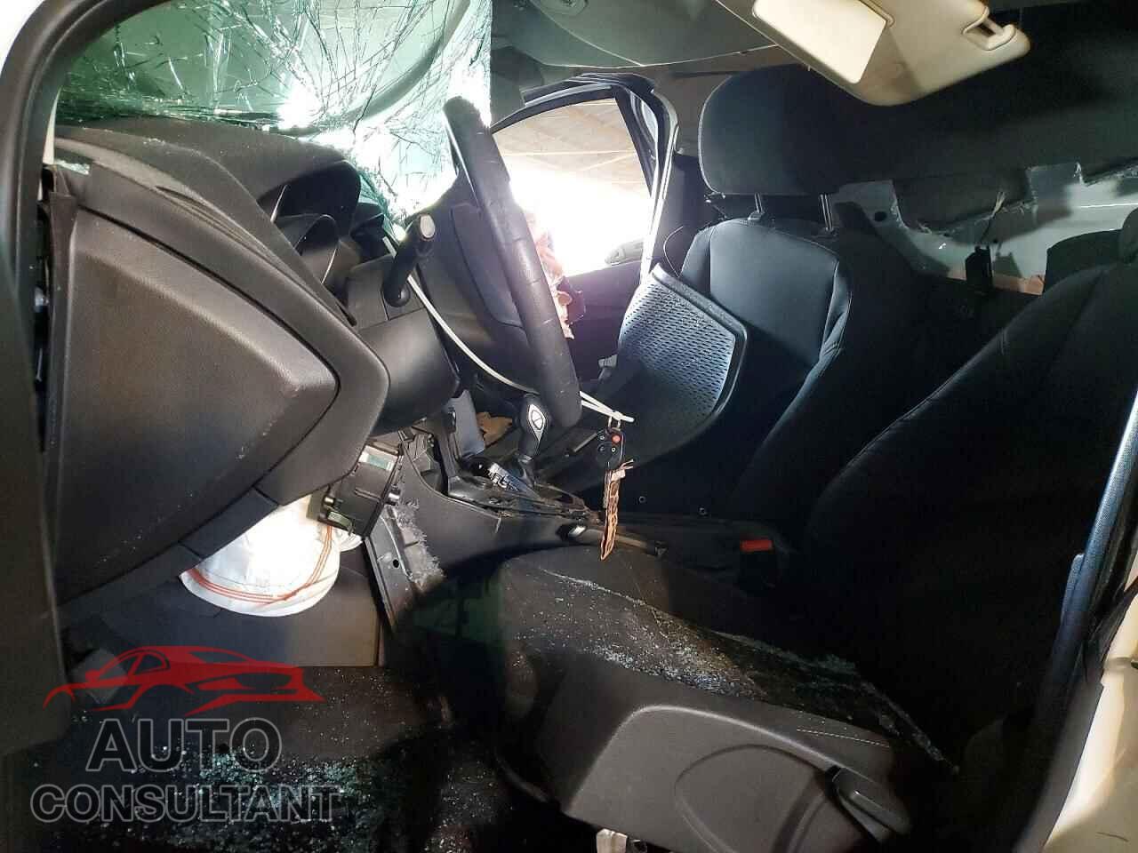 FORD FOCUS 2016 - 1FADP3E29GL255799