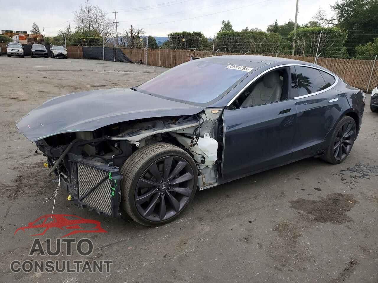 TESLA MODEL S 2016 - 5YJSA1E25GF150526