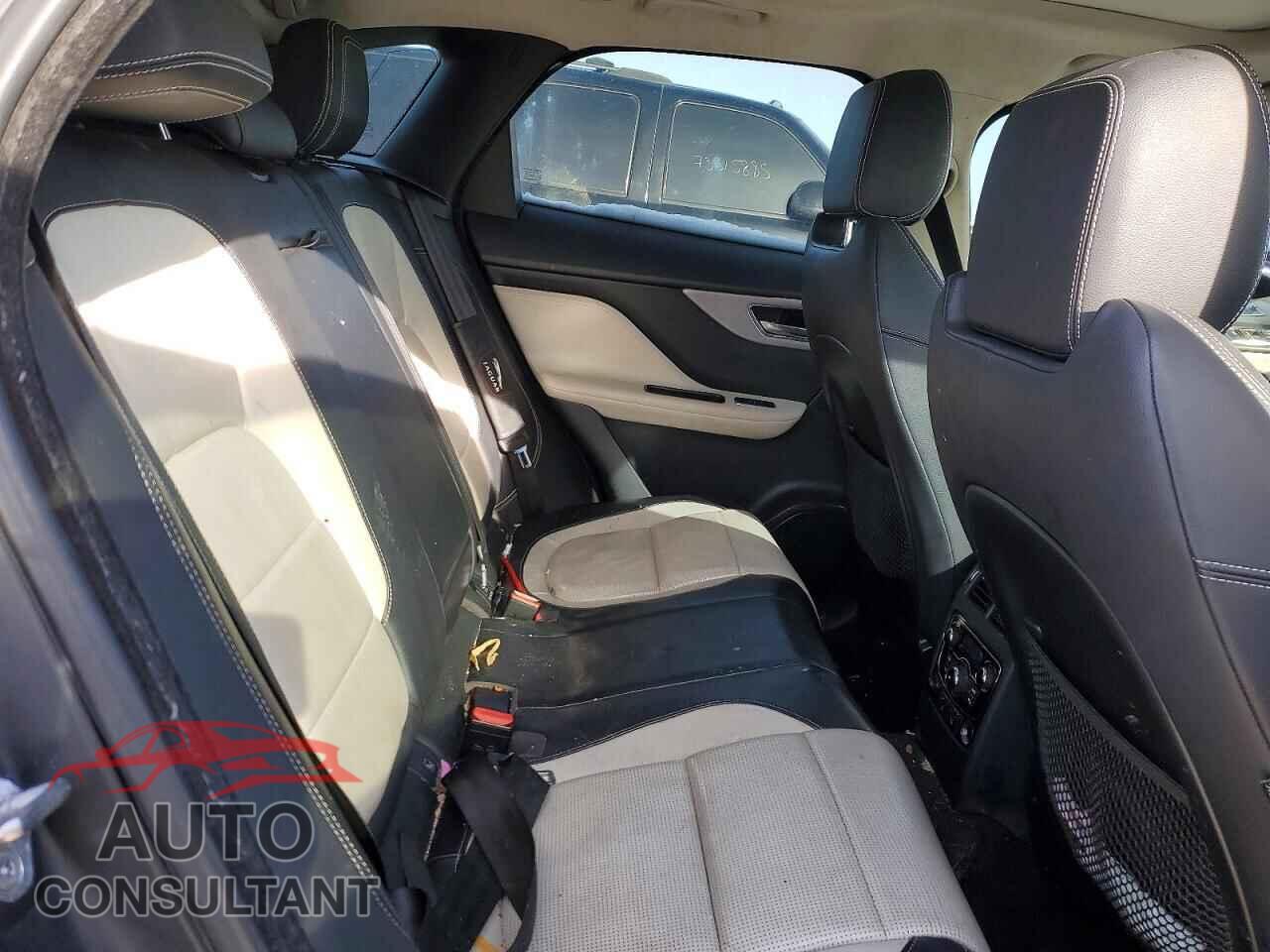 JAGUAR F-PACE 2017 - SADCL2BV0HA881611