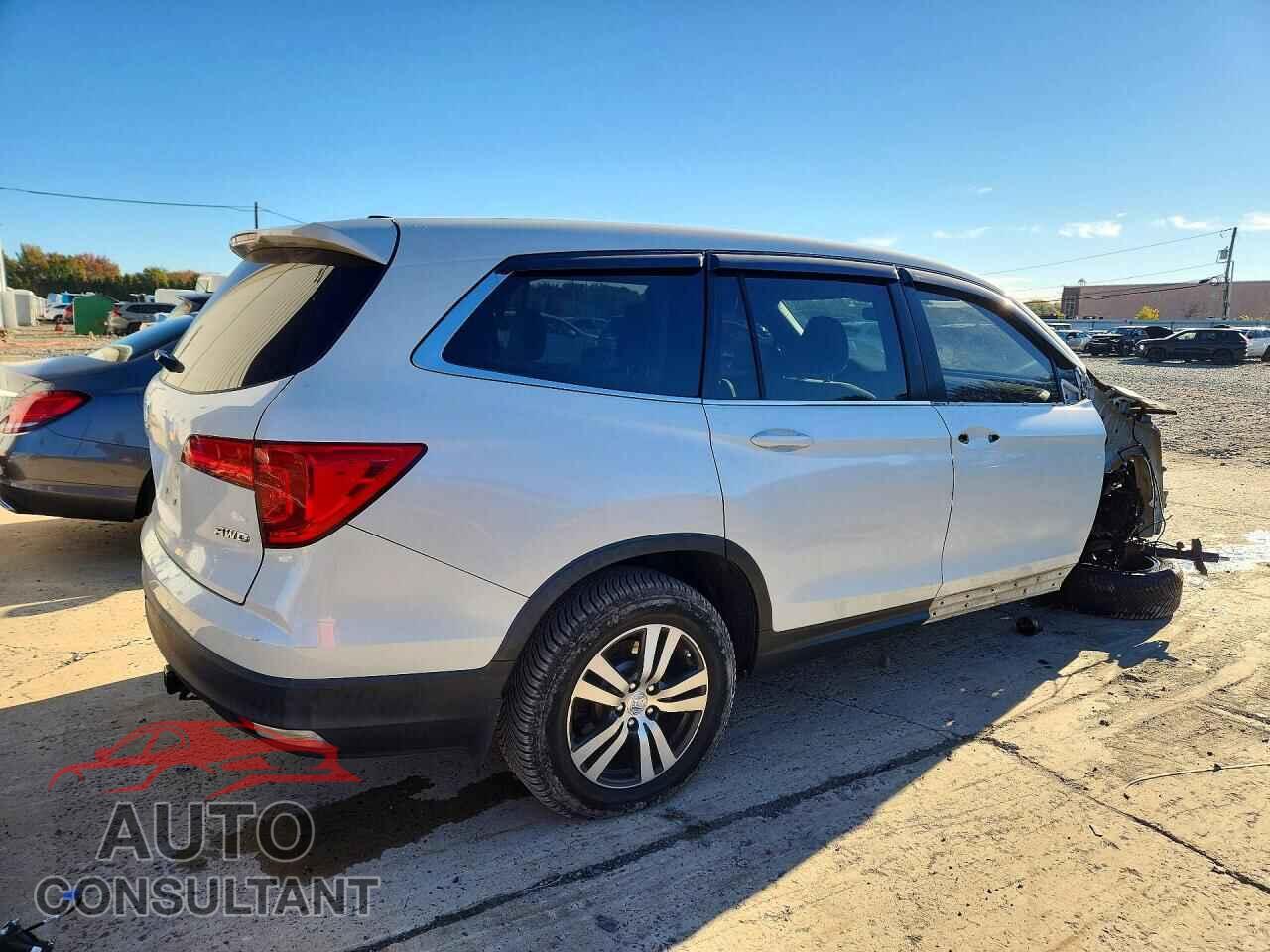 HONDA PILOT 2016 - 5FNYF6H33GB057601