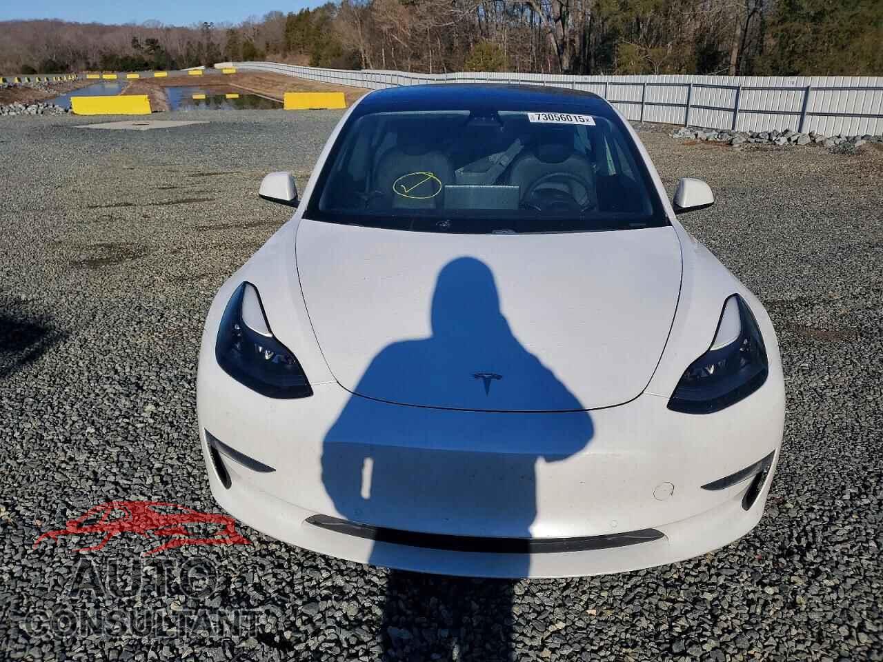 TESLA MODEL 3 2021 - 5YJ3E1EA4MF918539