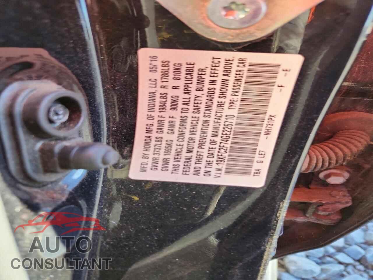 HONDA CIVIC 2016 - 19XFC2F74GE226710