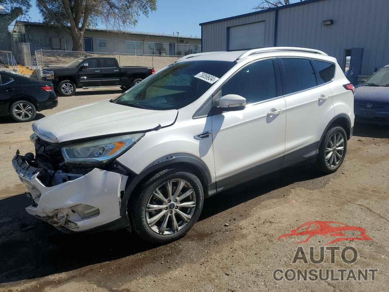 FORD ESCAPE 2017 - 1FMCU0J92HUF01700
