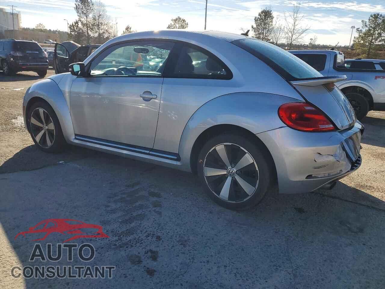 VOLKSWAGEN BEETLE 2012 - 3VW4A7AT3CM648060
