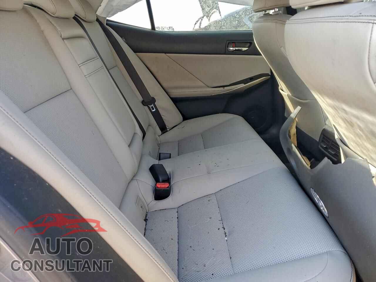LEXUS IS 2015 - JTHBF1D29F5043884