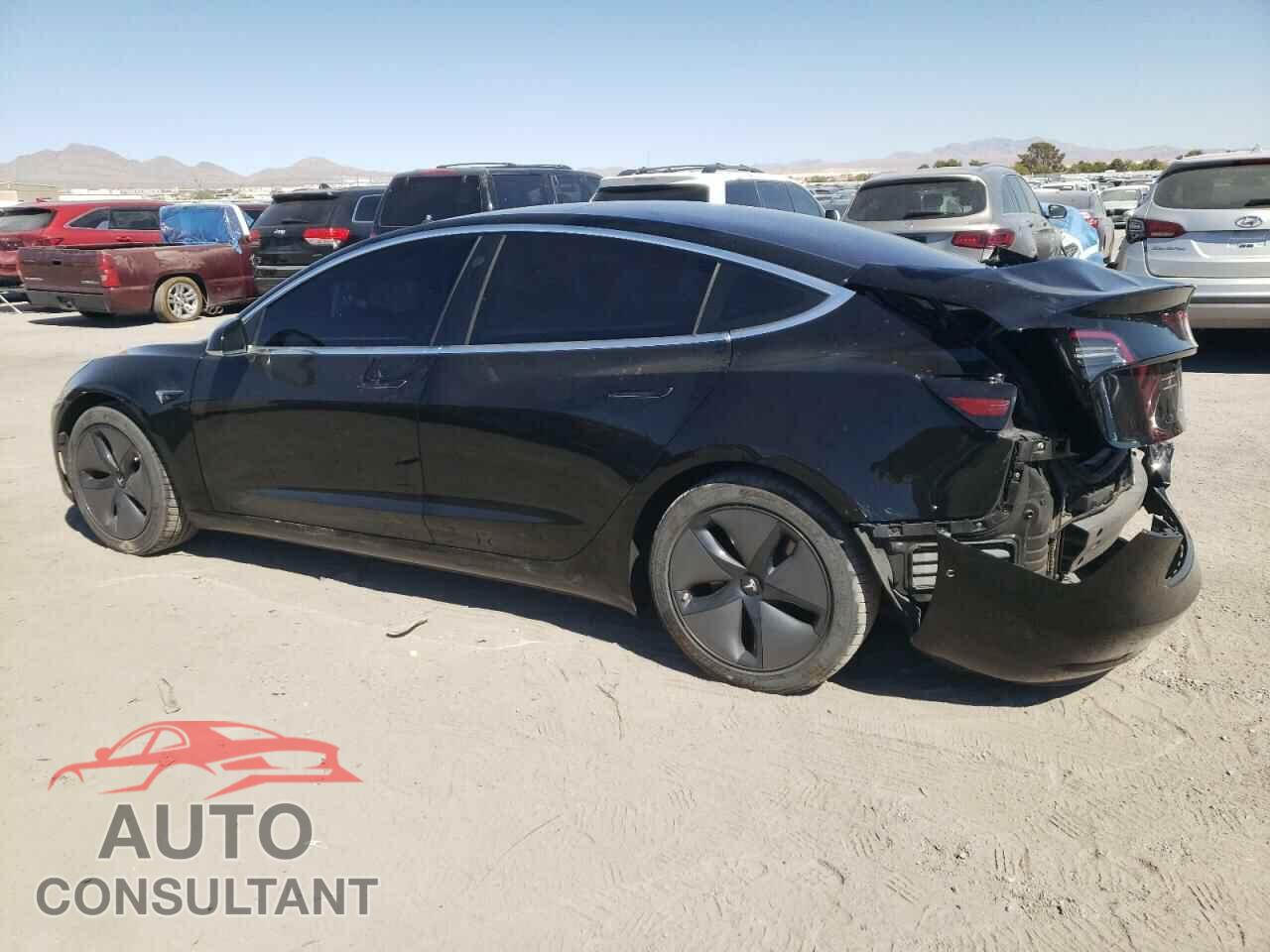 TESLA MODEL 3 2018 - 5YJ3E1EA8JF039427