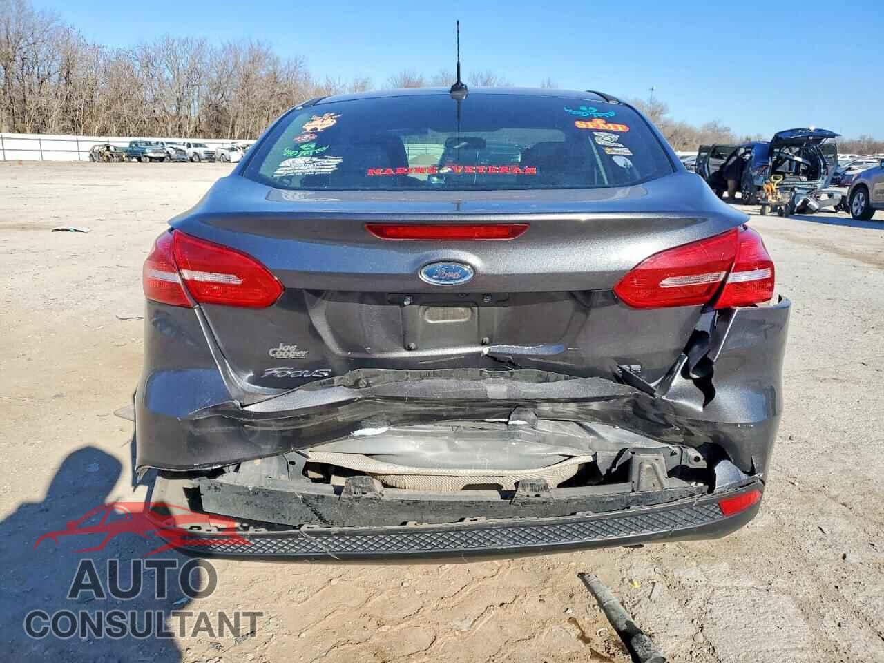 FORD FOCUS 2018 - 1FADP3FE5JL216658