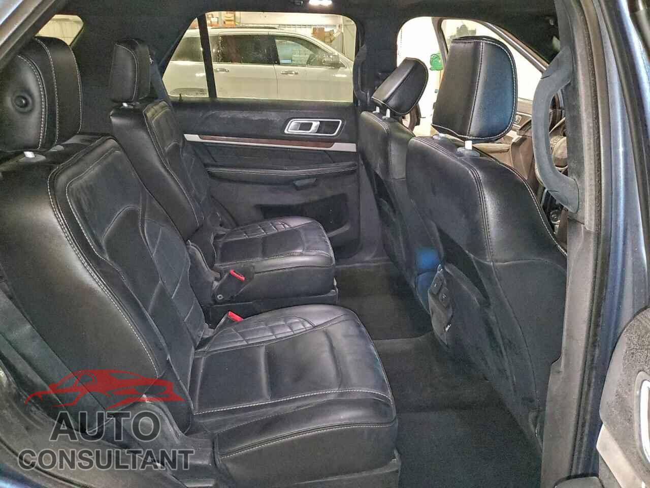 FORD EXPLORER 2018 - 1FM5K8HT9JGB04407
