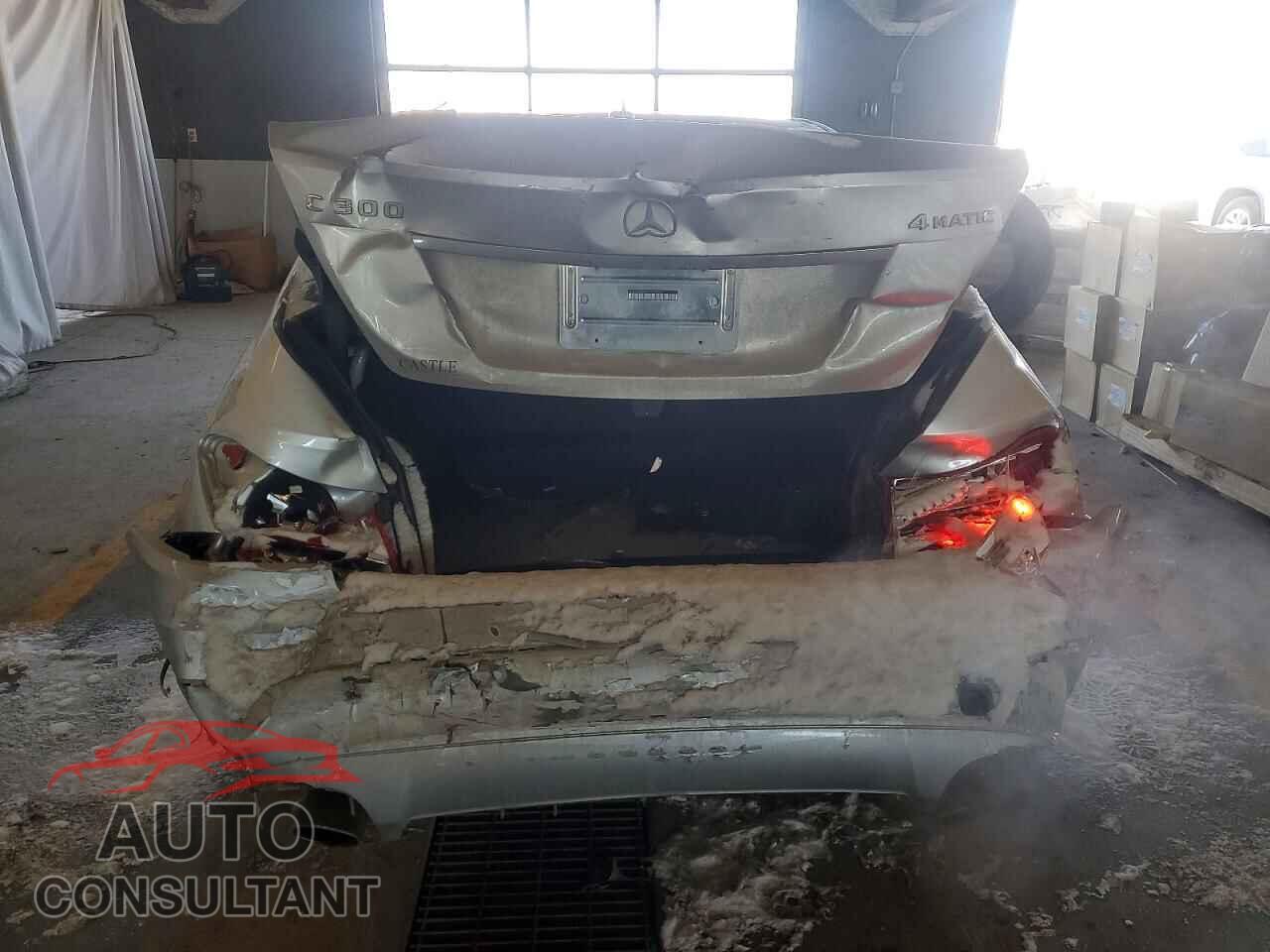 MERCEDES-BENZ C-CLASS 2012 - WDDGF8BB2CA603028