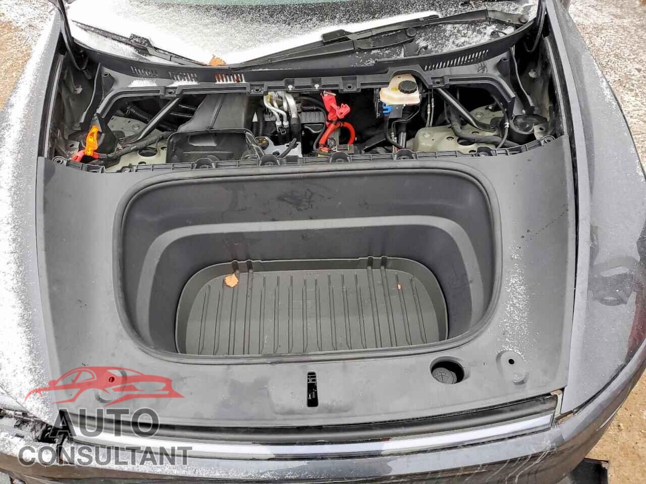 TESLA MODEL Y 2026 - 7SAYGDEE7TF444883