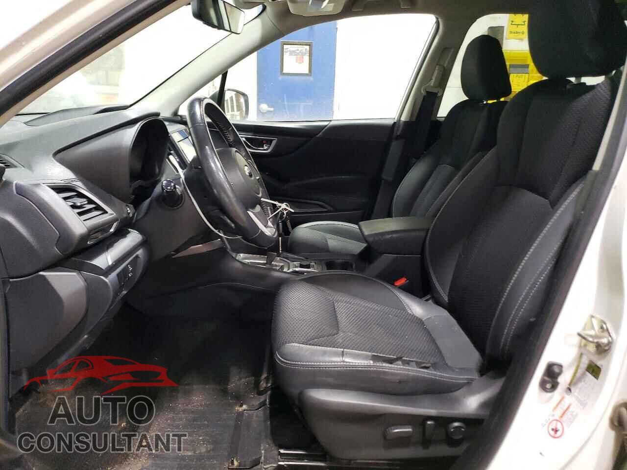 SUBARU FORESTER 2019 - JF2SKAEC8KH451565