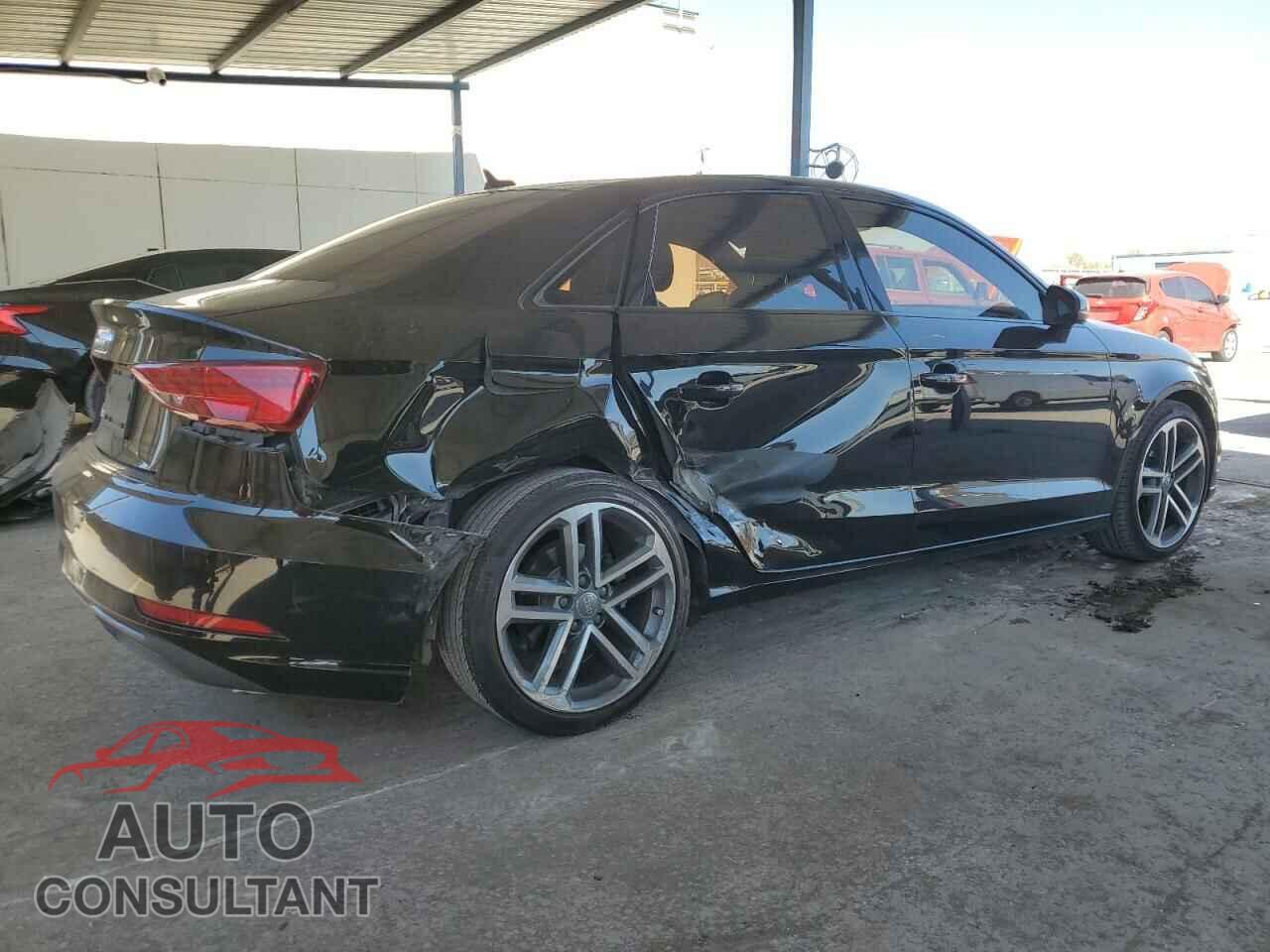AUDI A3 2019 - WAUAUGFF0KA085901