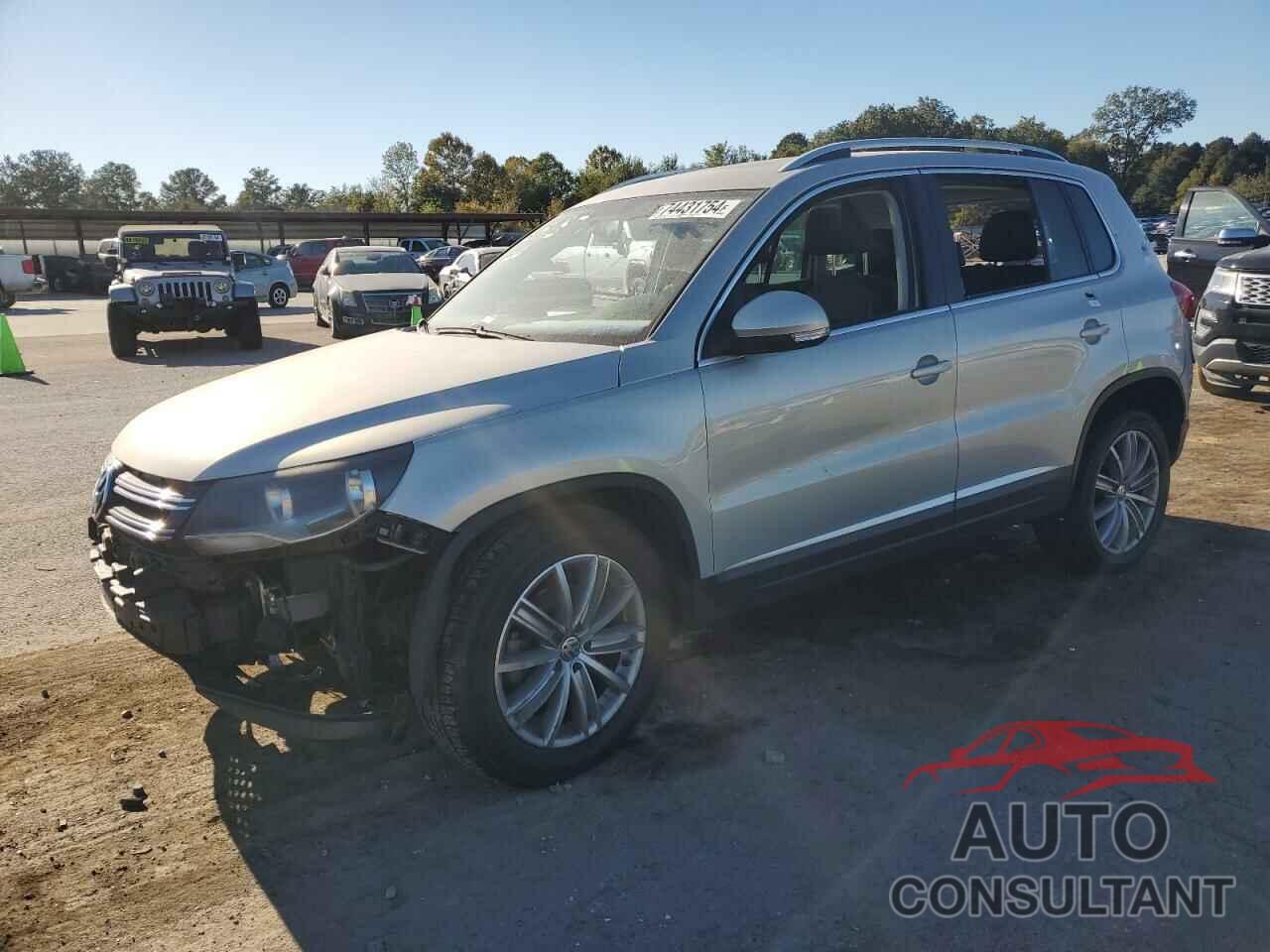 VOLKSWAGEN TIGUAN 2014 - WVGAV3AX9EW611860