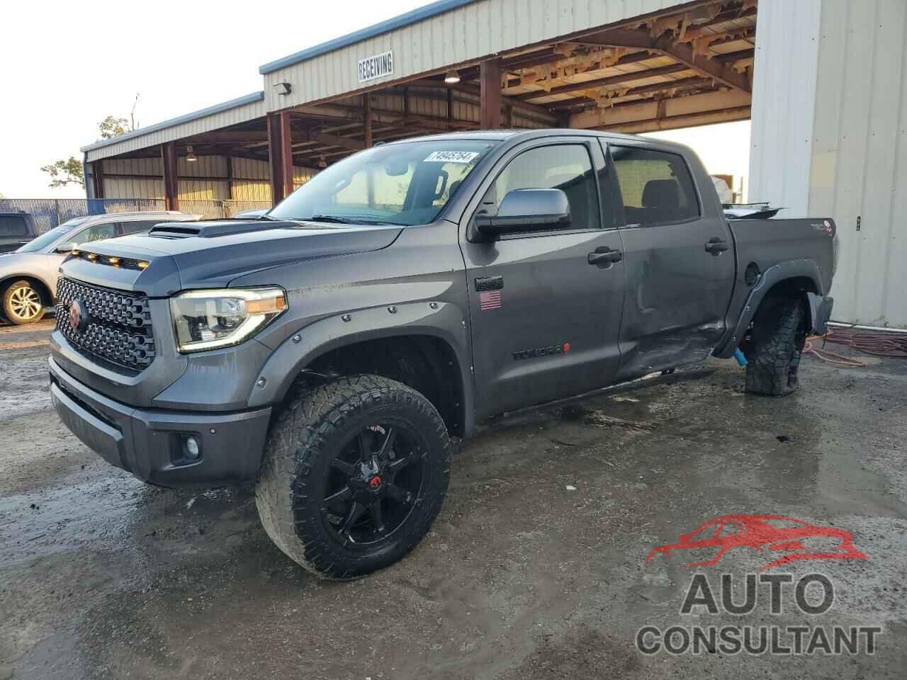 TOYOTA TUNDRA 2018 - 5TFDW5F15JX758812