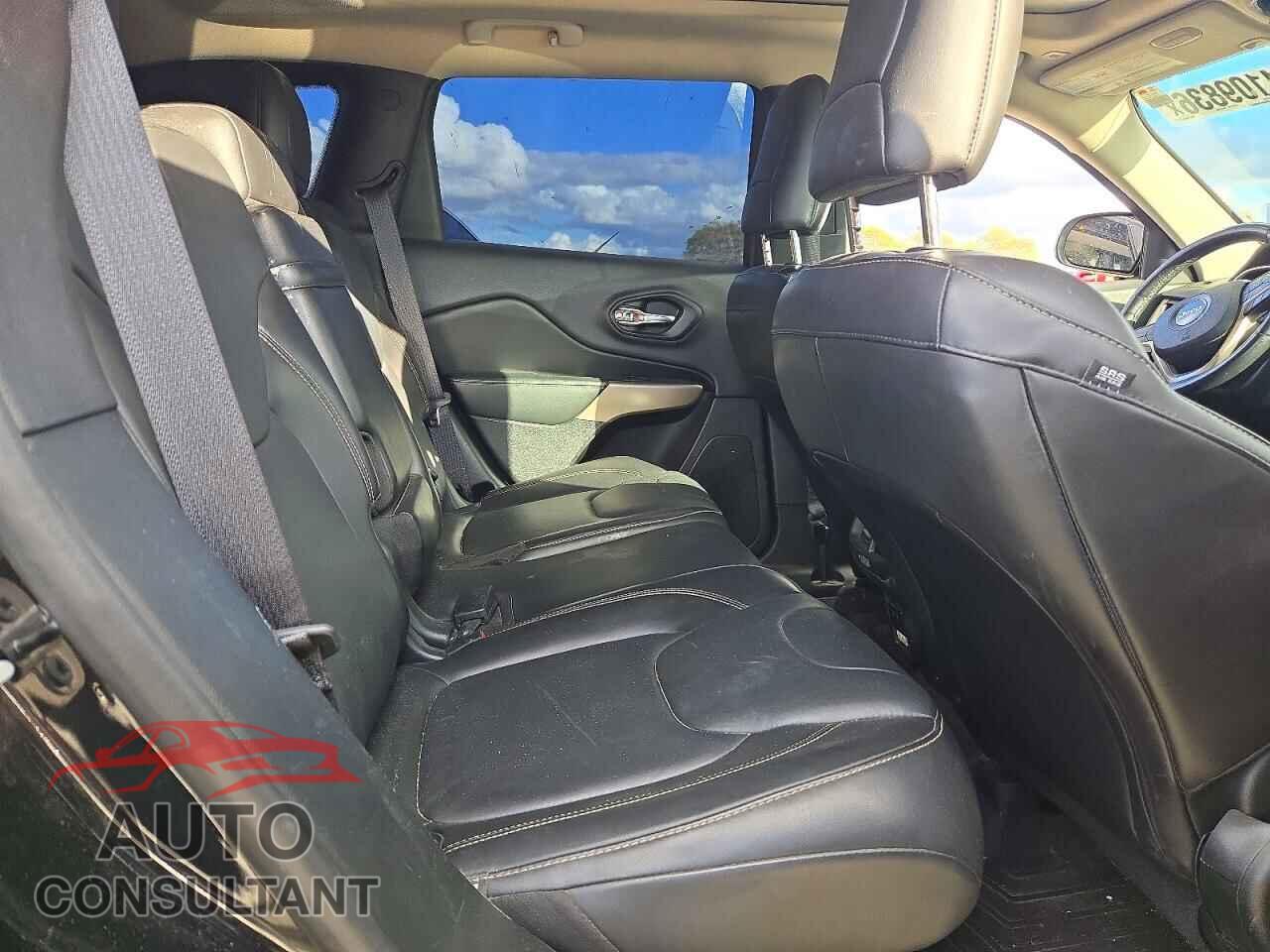 JEEP CHEROKEE 2018 - 1C4PJLDB8JD618489