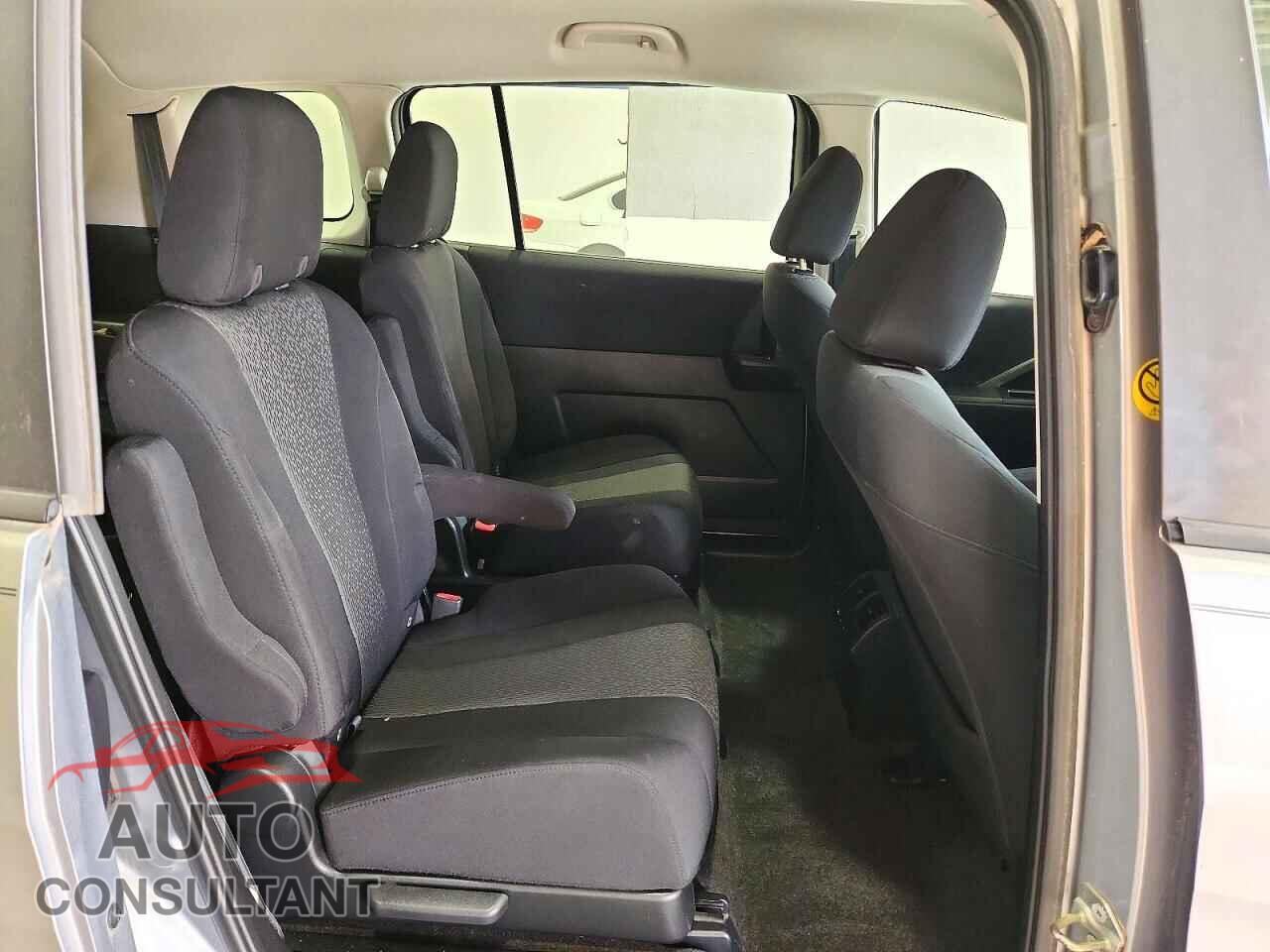 MAZDA 5 2012 - JM1CW2BL6C0123353