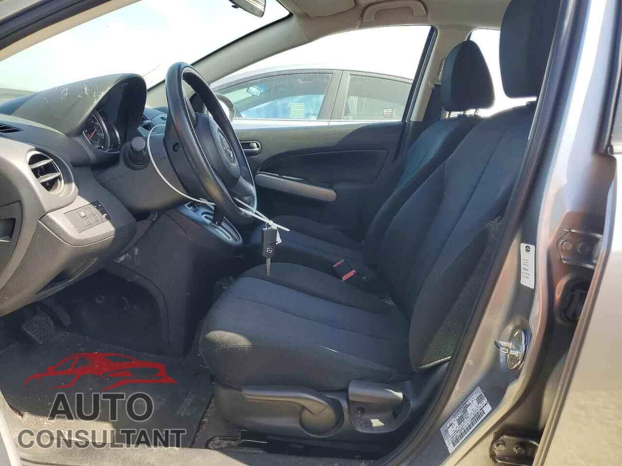MAZDA 2 2014 - JM1DE1KZ4E0177033