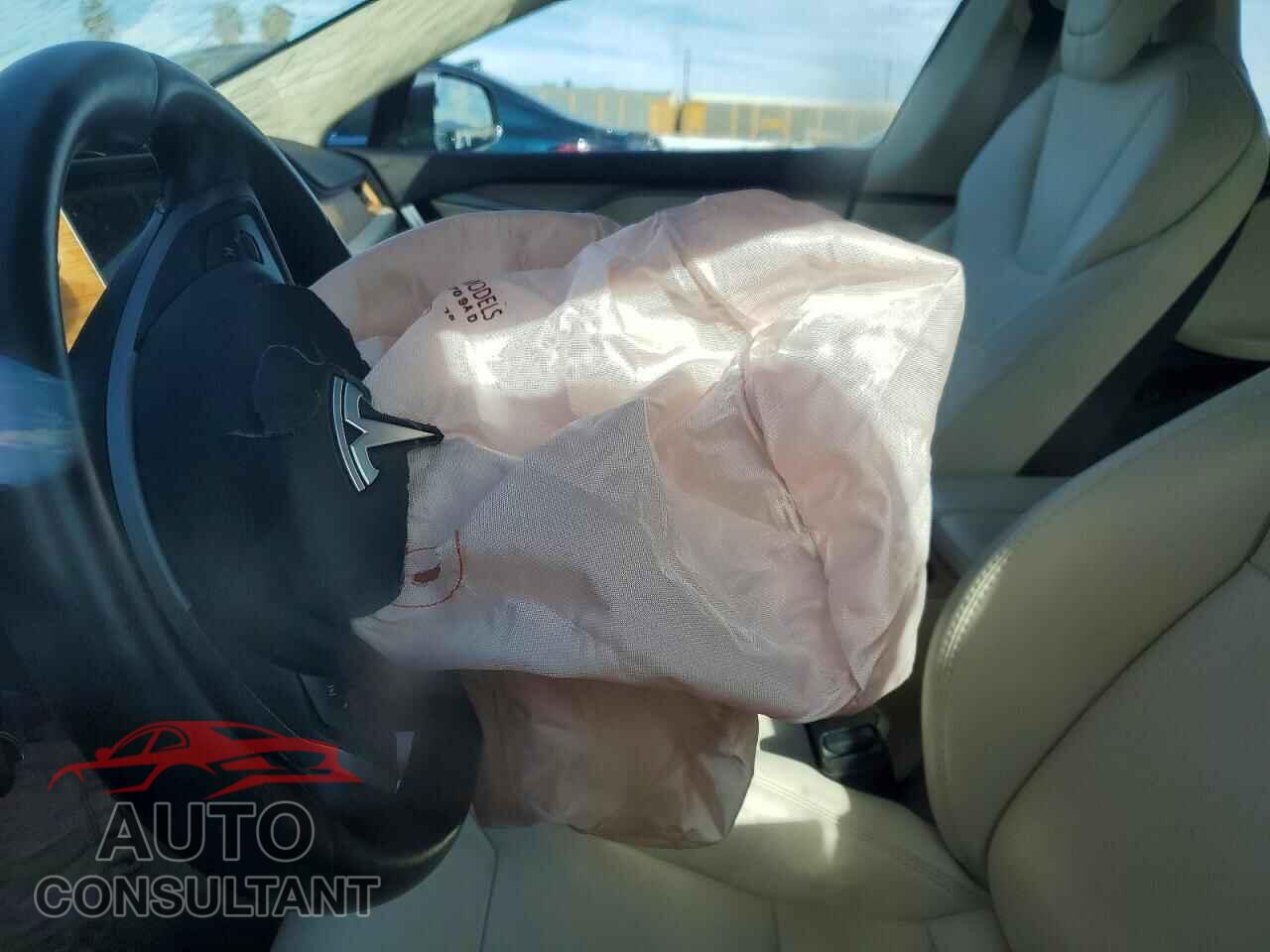 TESLA MODEL S 2018 - 5YJSA1E28JF295101