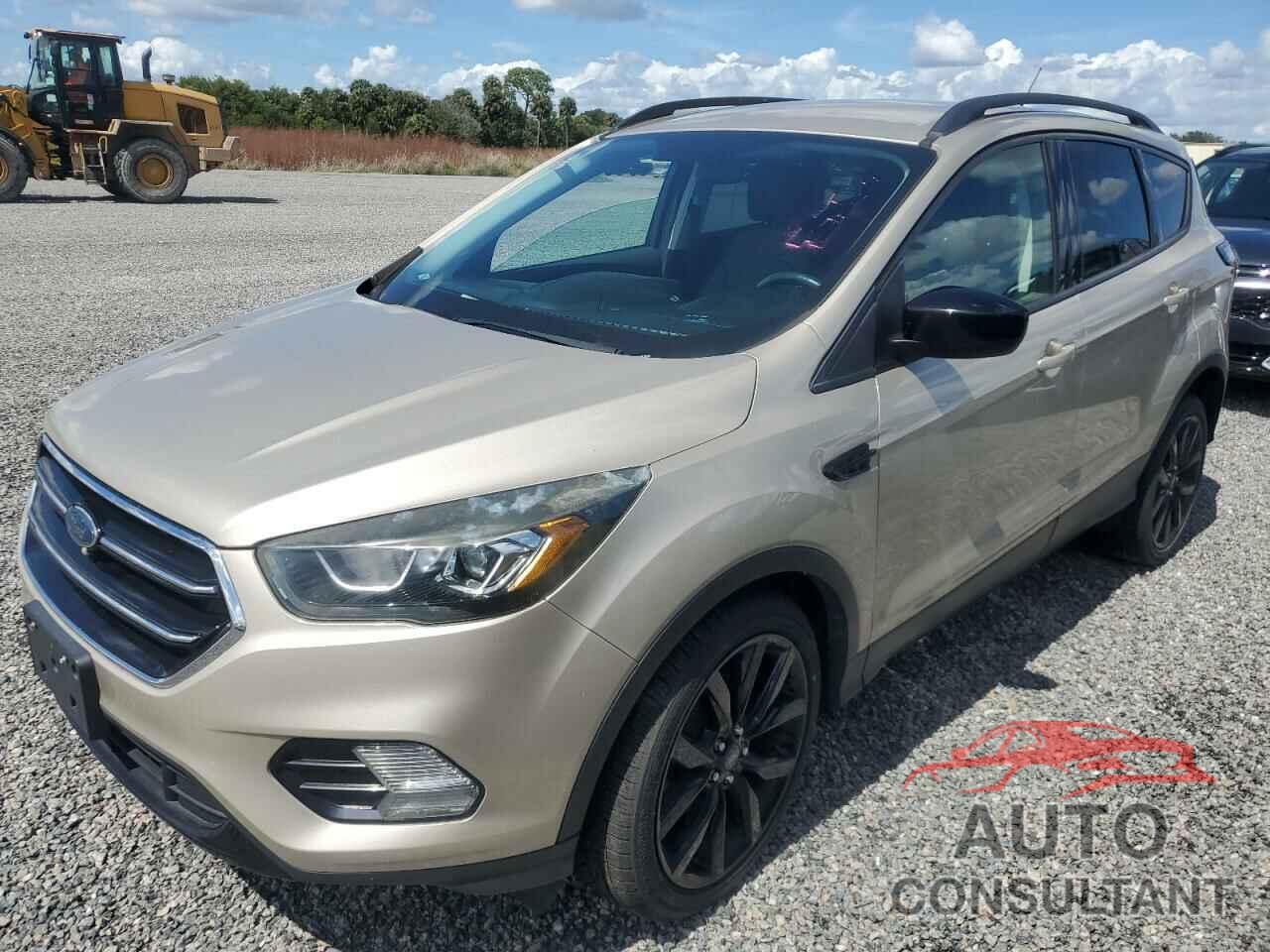 FORD ESCAPE 2017 - 1FMCU0GD6HUC59618