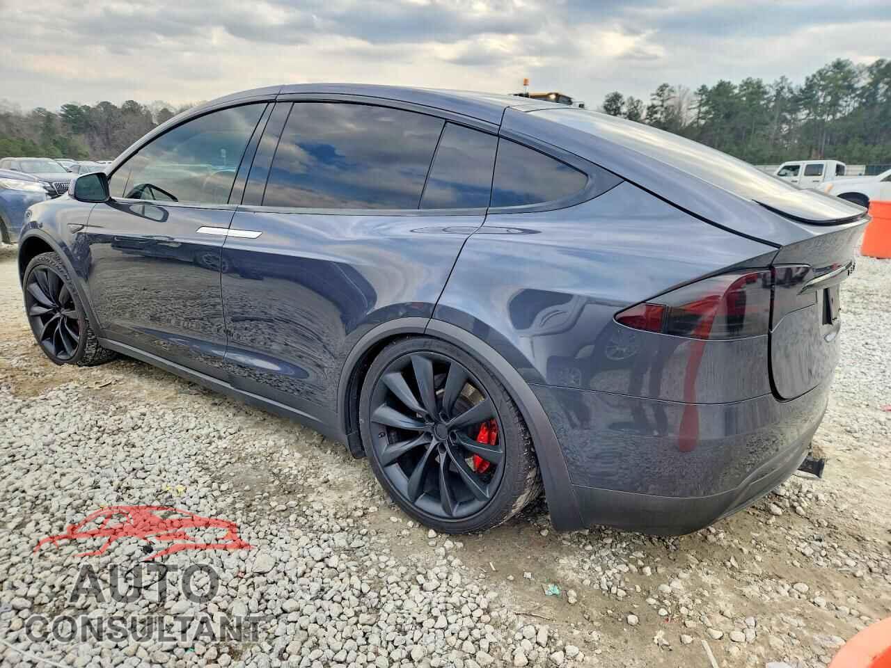 TESLA MODEL X 2016 - 5YJXCBE41GF000615