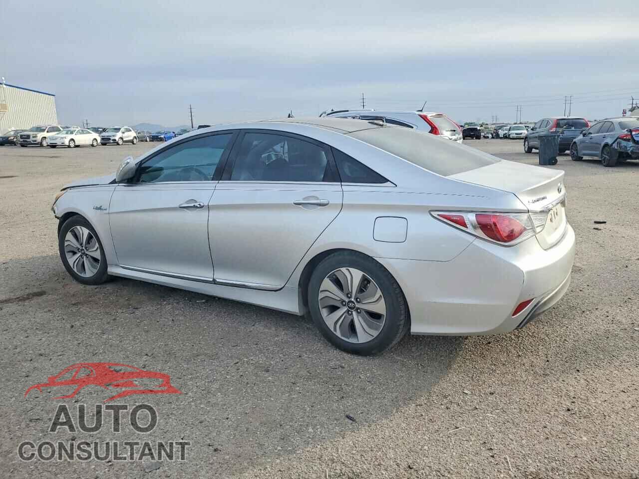 HYUNDAI SONATA 2013 - KMHEC4A41DA069250