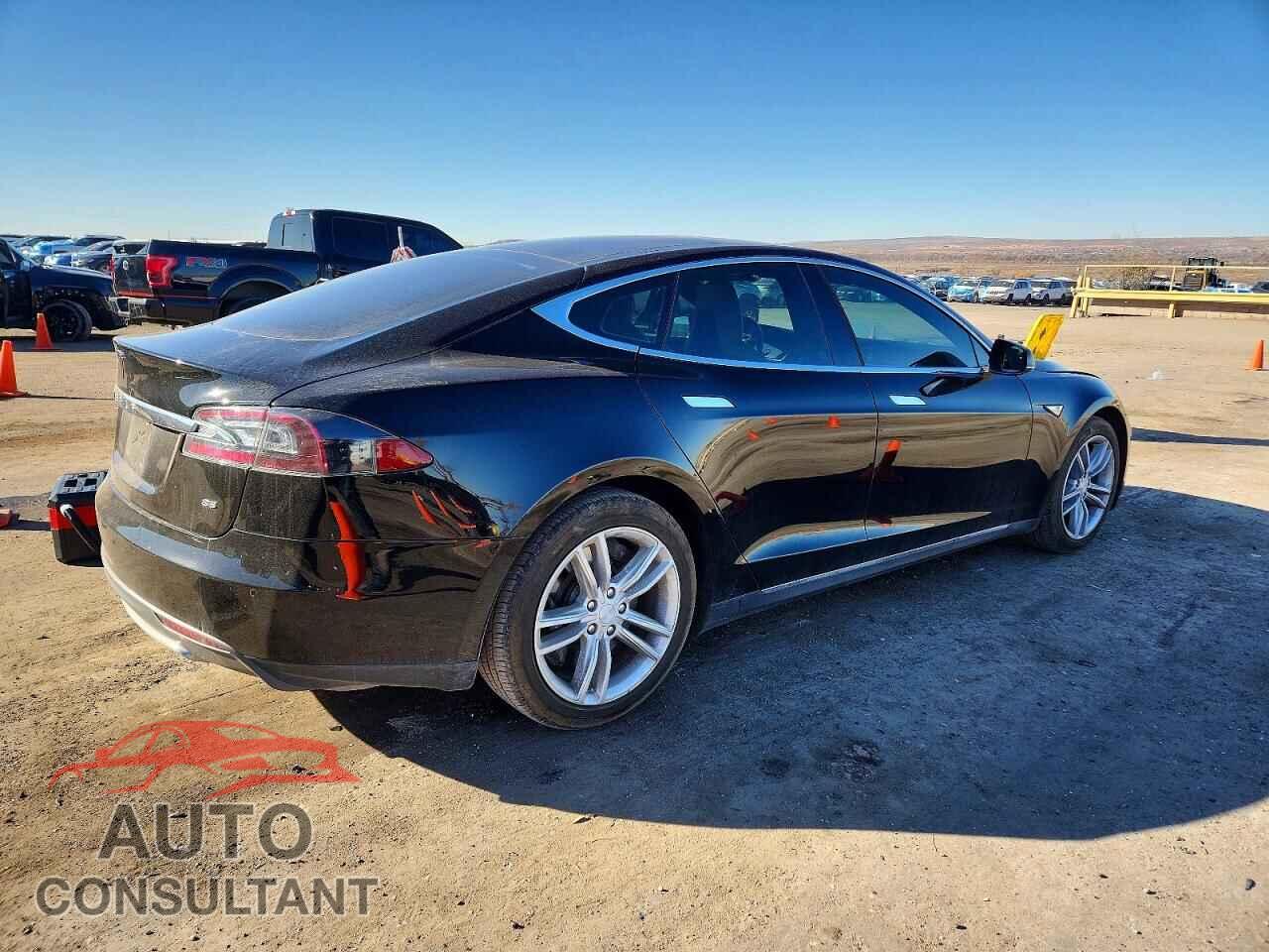 TESLA MODEL S 2014 - 5YJSA1H17EFP61125