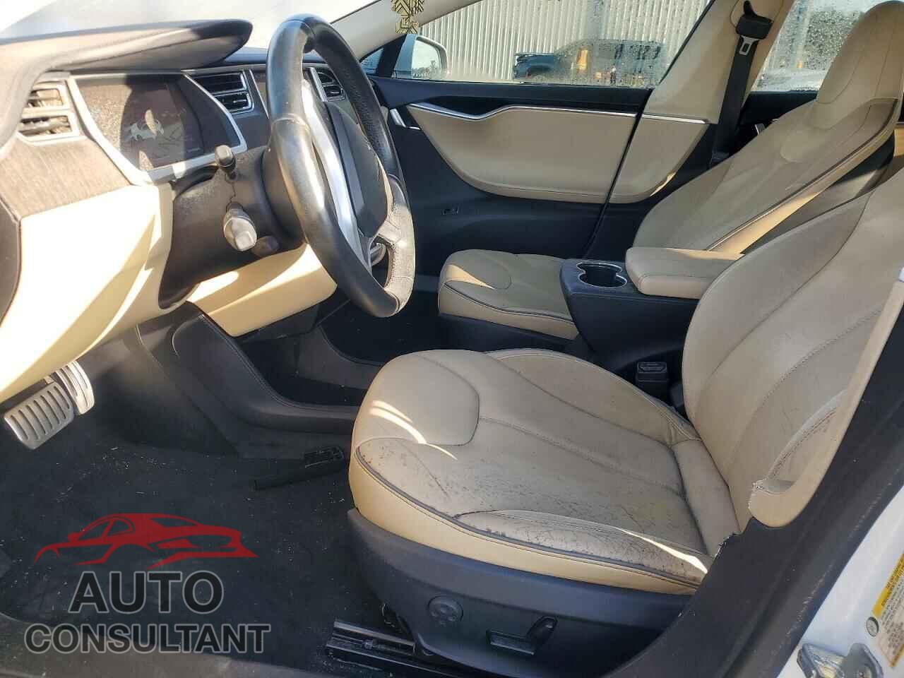 TESLA MODEL S 2013 - 5YJSA1CP2DFP10464