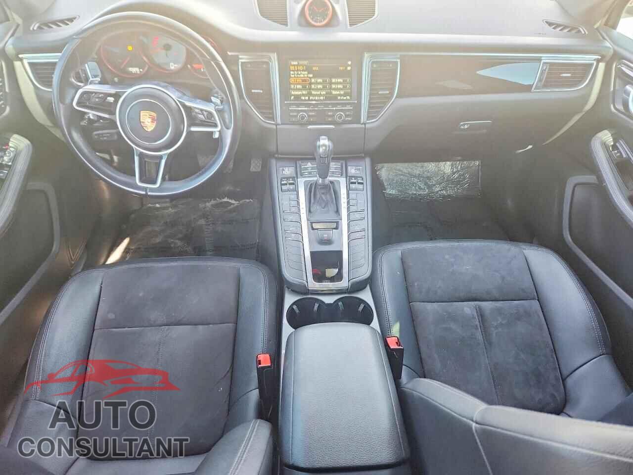 PORSCHE MACAN 2015 - WP1AB2A59FLB53213