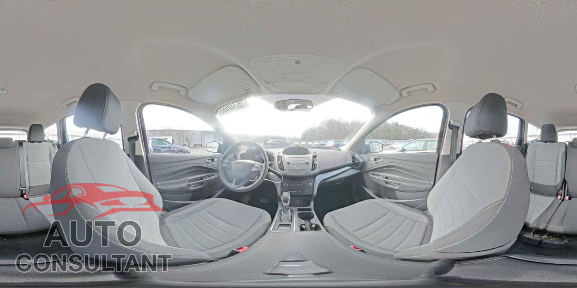 FORD ESCAPE 2017 - 1FMCU0F79HUD24683