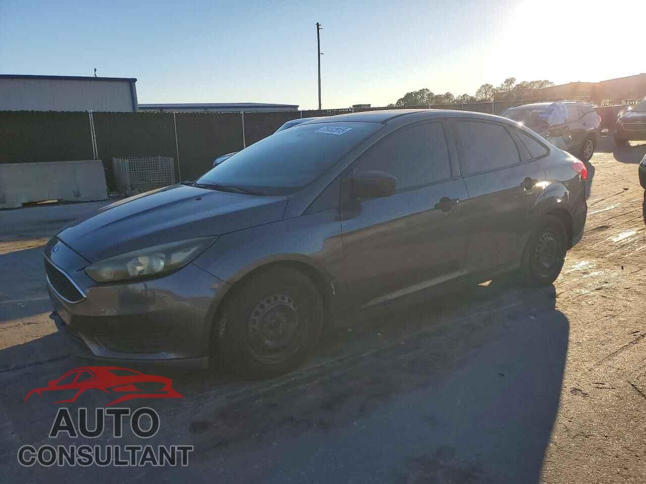 FORD FOCUS 2018 - 1FADP3E21JL209844