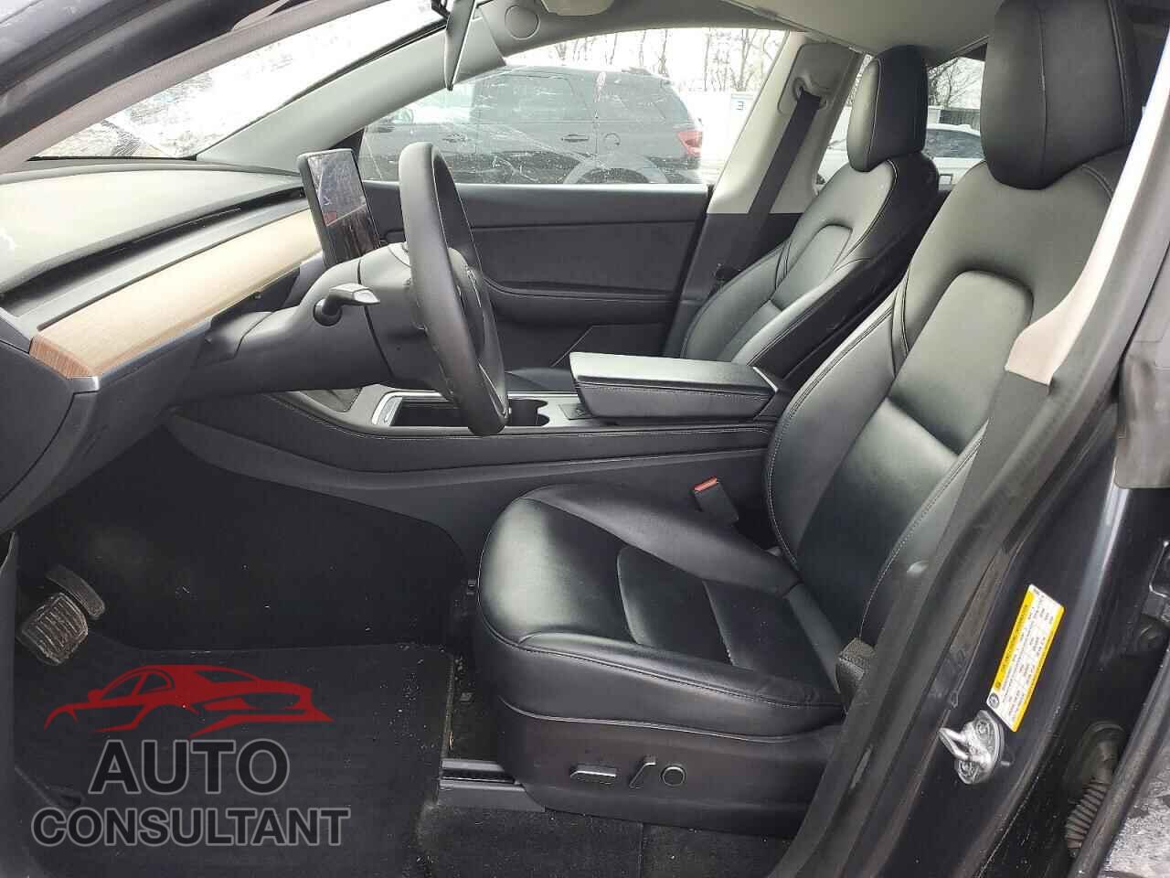 TESLA MODEL Y 2022 - 7SAYGDEE8NF399469