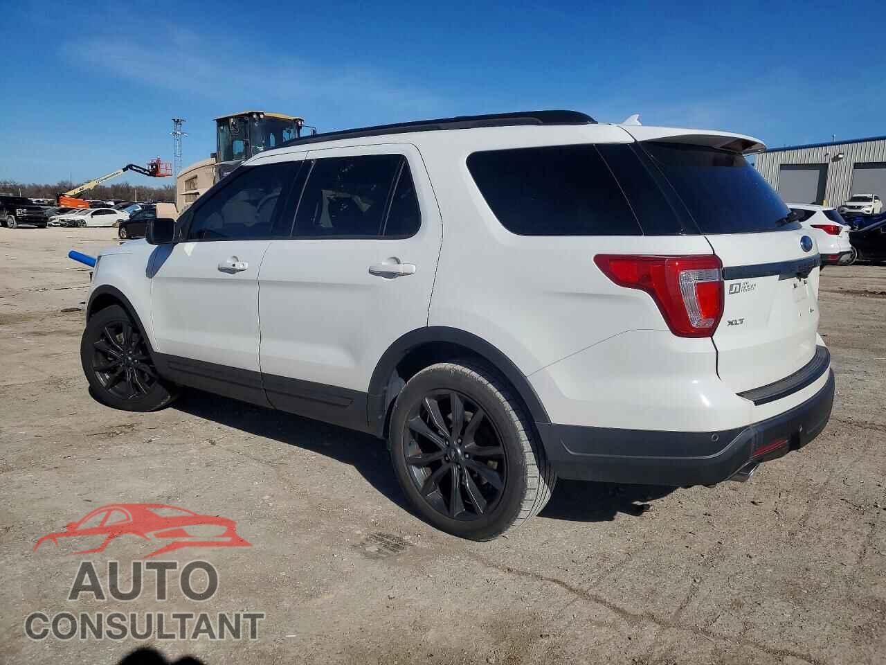 FORD EXPLORER 2018 - 1FM5K7D82JGA35927