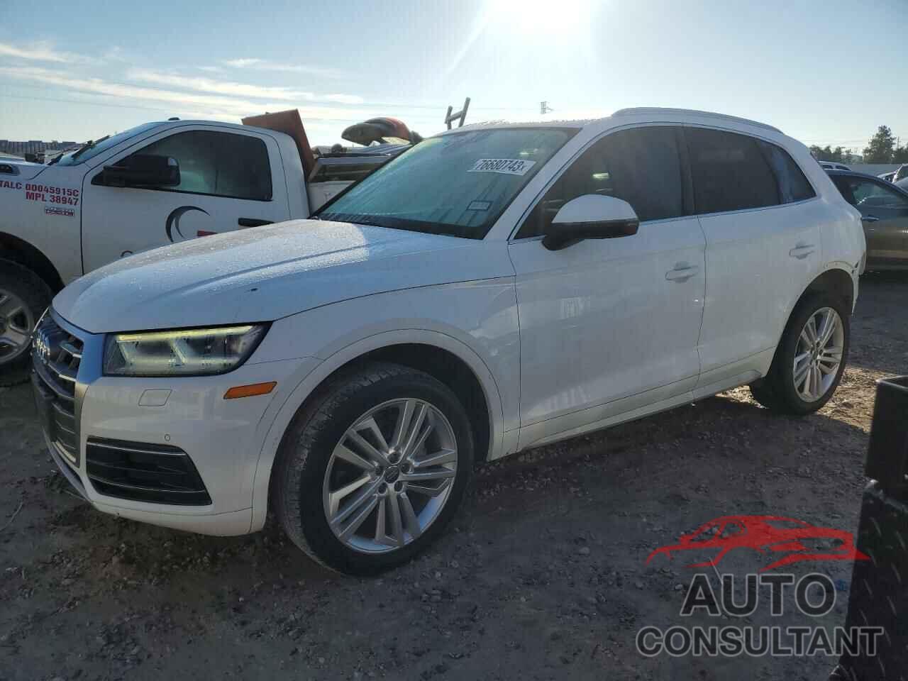 AUDI Q5 2018 - WA1BNAFY6J2062158