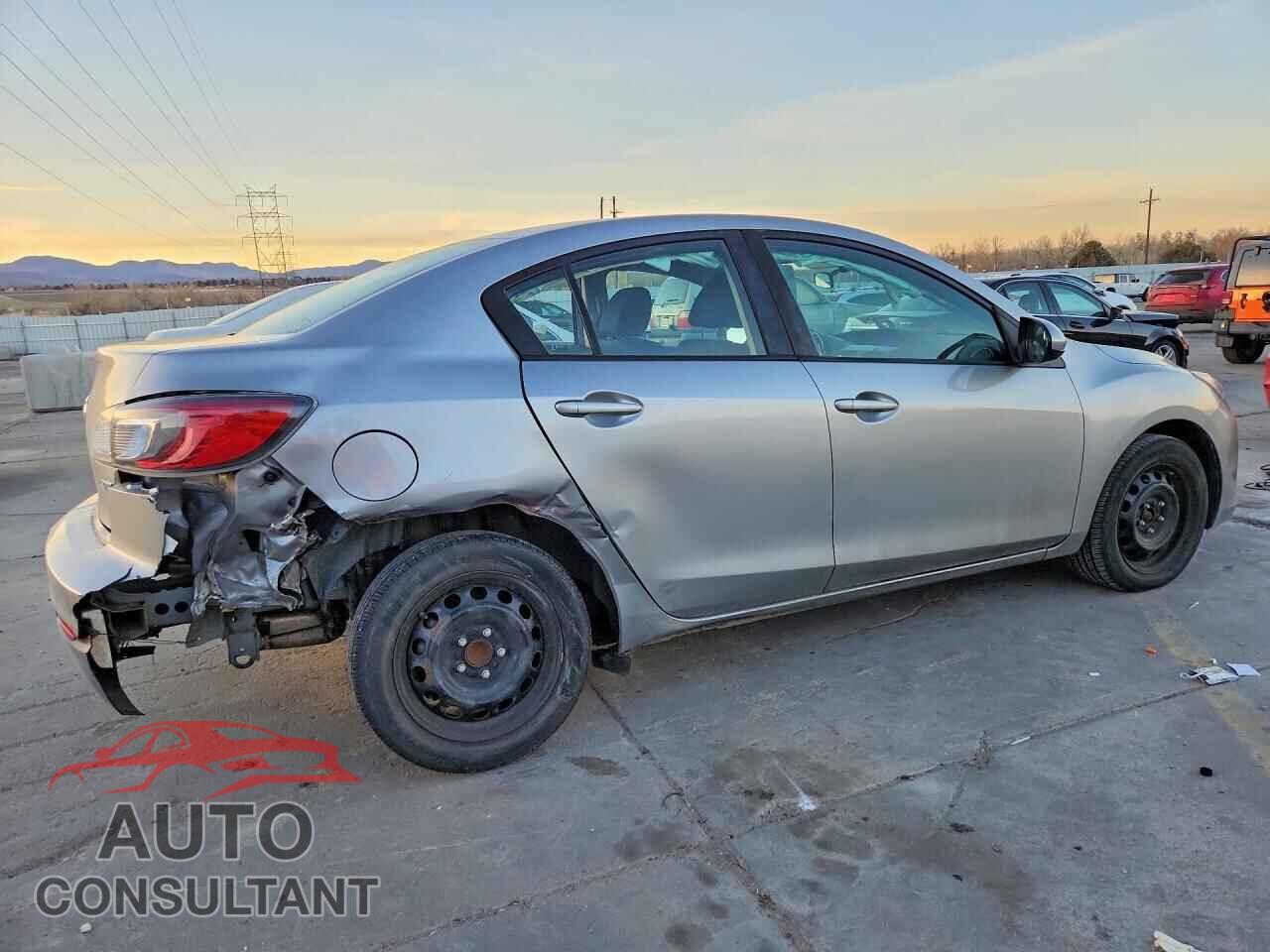 MAZDA 3 2013 - JM1BL1U73D1764616