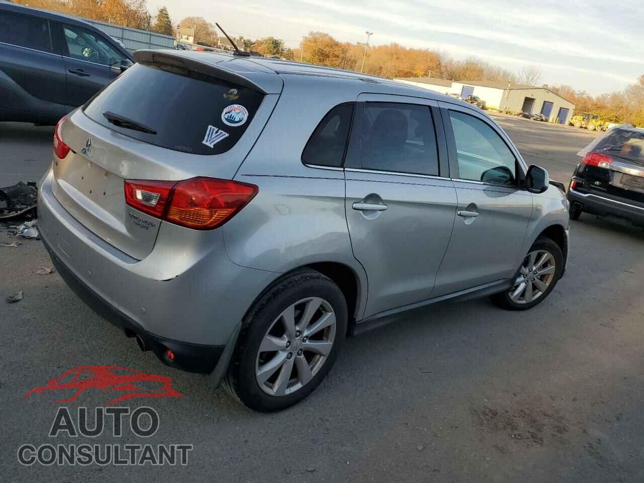 MITSUBISHI OUTLANDER 2015 - 4A4AR4AU2FE004316