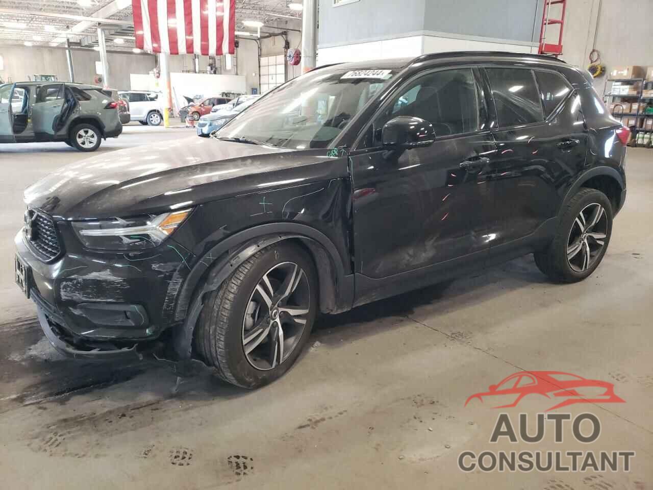 VOLVO XC40 2021 - YV4162UMXM2523836