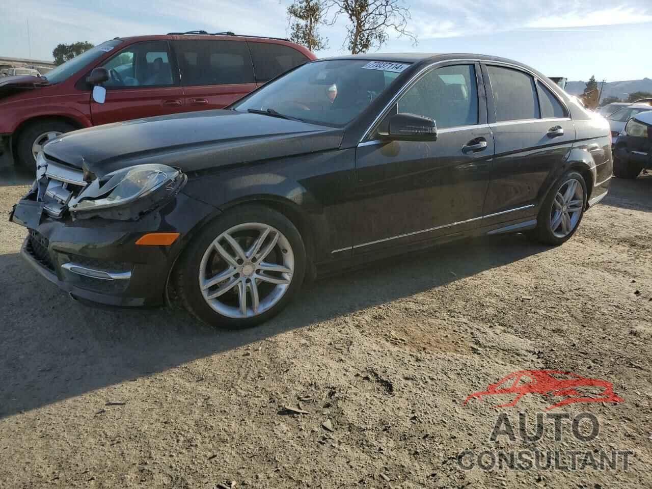 MERCEDES-BENZ C-CLASS 2013 - WDDGF4HB1DA864832