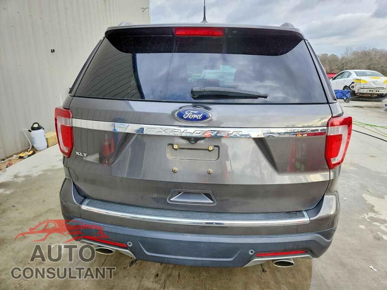 FORD EXPLORER 2018 - 1FM5K7D8XJGB84540