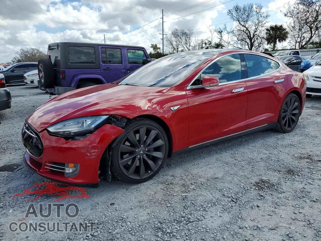 TESLA MODEL S 2016 - 5YJSA1E10GF124679