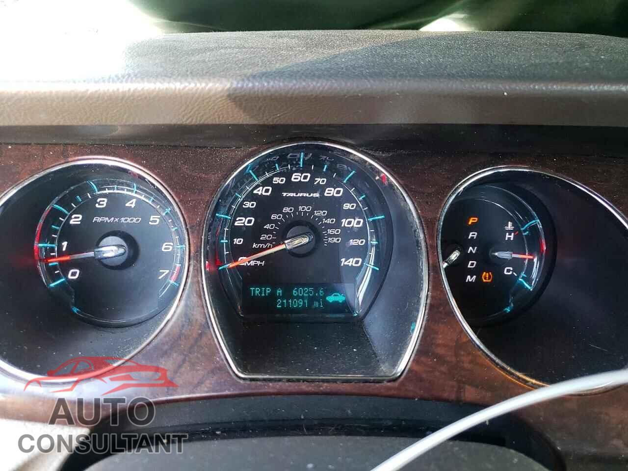 FORD TAURUS 2011 - 1FAHP2HW9BG127896
