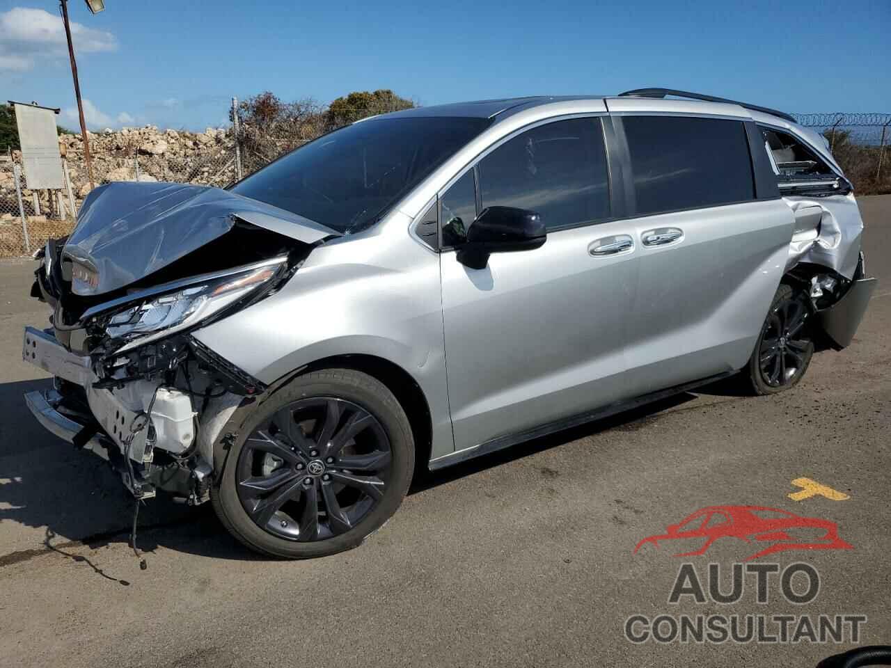 TOYOTA SIENNA 2022 - 5TDDRKEC3NS117999