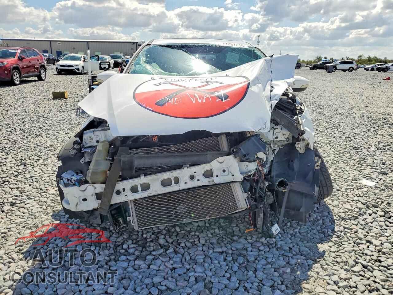 FORD FOCUS 2013 - 1FADP3L97DL181553