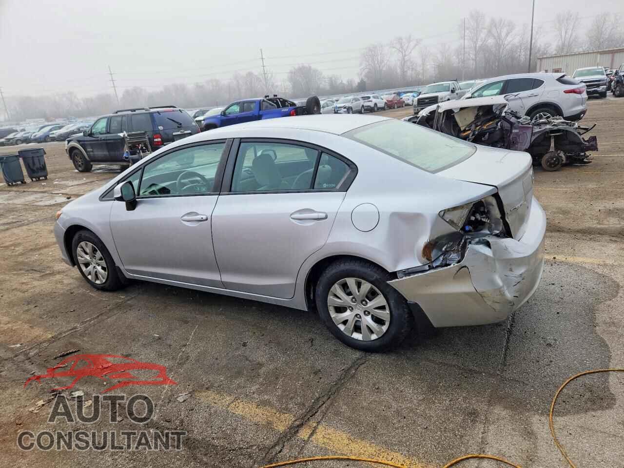 HONDA CIVIC 2012 - 2HGFB2F55CH598445