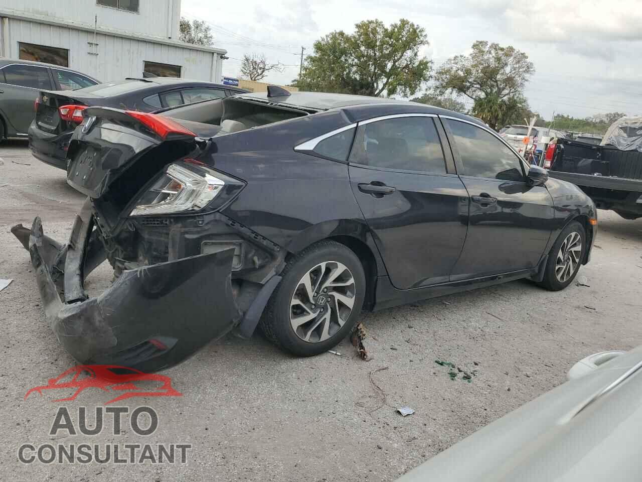 HONDA CIVIC 2017 - 2HGFC2F70HH524887