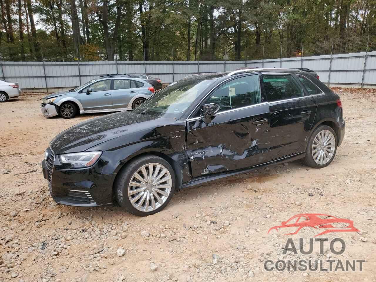 AUDI A3 2017 - WAUTPBFF4HA129037