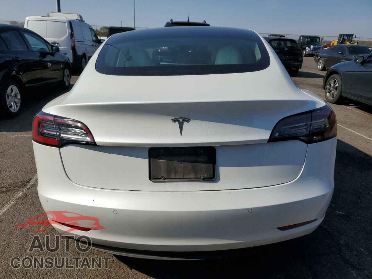 TESLA MODEL 3 2020 - 5YJ3E1EA7LF599264